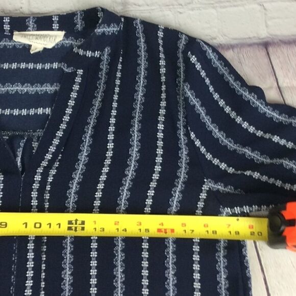 Sweet Wanderer crepe 3/4 sleeve draped pleated tunic size large navy pinstripe - Picture 5 of 11